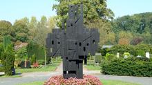Carlernst K�rten: Holzkreuz Ev. Friedhof Linden (1985)